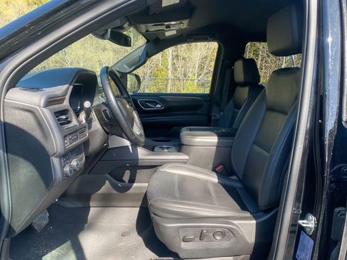 Used 2024 Chevrolet Tahoe LT image 15