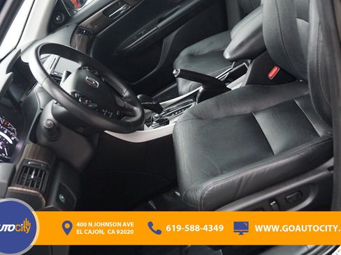 Used 2017 Honda Accord EX-L image 9