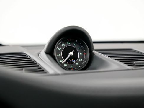 Certified 2024 Porsche 911 Turbo image 27