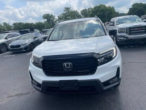Used 2024 Honda Passport Black Edition image 2