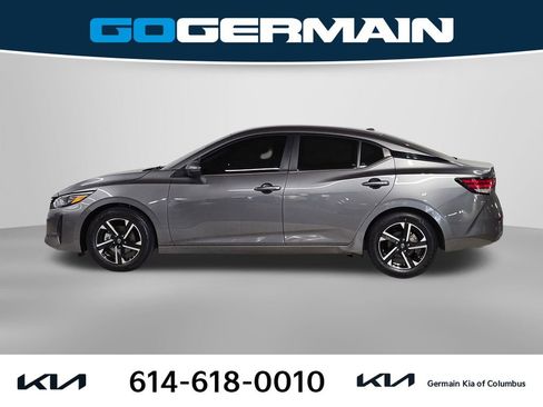 Used 2024 Nissan Sentra SV FWD image 11