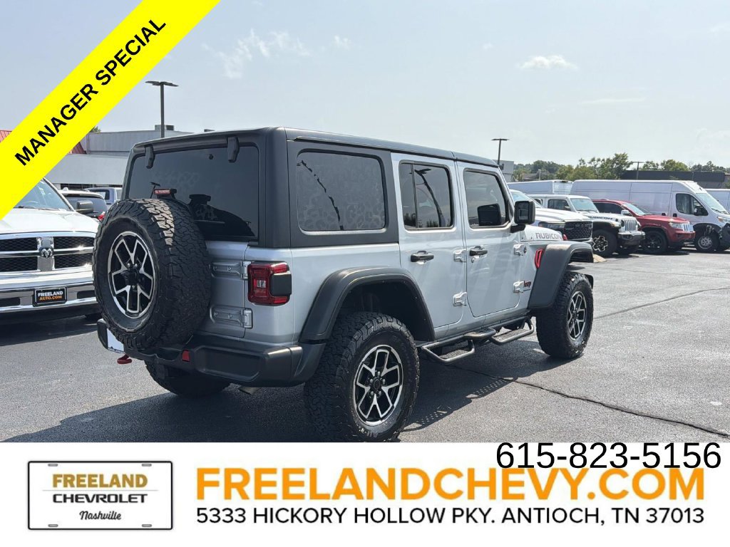 Used 2024 Jeep Wrangler Unlimited Rubicon AWD/4WD image 3