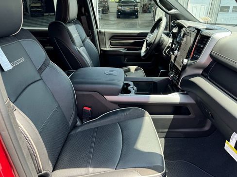 Used 2024 RAM 2500 Laramie w/ Night Edition image 29