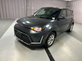 Used 2025 Kia Soul LX w/ LX Technology Package FWD video 3