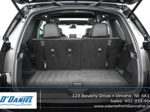 Used 2025 Honda Pilot TrailSport image 39
