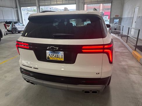 Used 2026 Chevrolet Traverse LT w/ Sun and Wheel Package AWD/4WD image 8