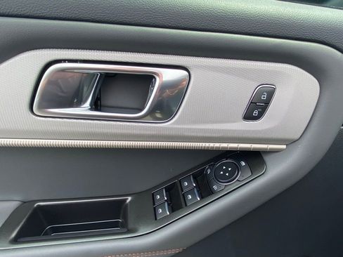 New 2026 Ford Explorer Active image 11