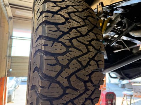 Used 2002 Toyota Land Cruiser image 33