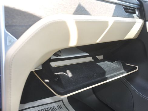 Used 2014 Tesla Model S 85 RWD image 37