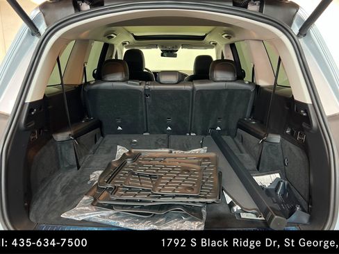 Certified 2026 Mercedes-Benz GLS 450 4MATIC image 23