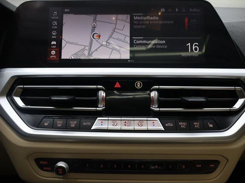 Used 2019 BMW 330i Sedan image 21