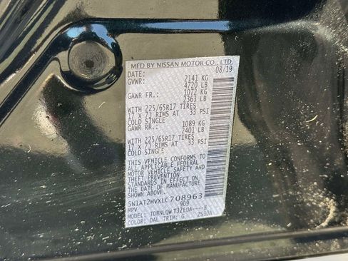 Used 2020 Nissan Rogue SV AWD/4WD image 17