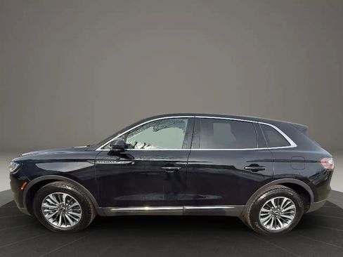 Used 2021 Lincoln Nautilus Reserve image 7