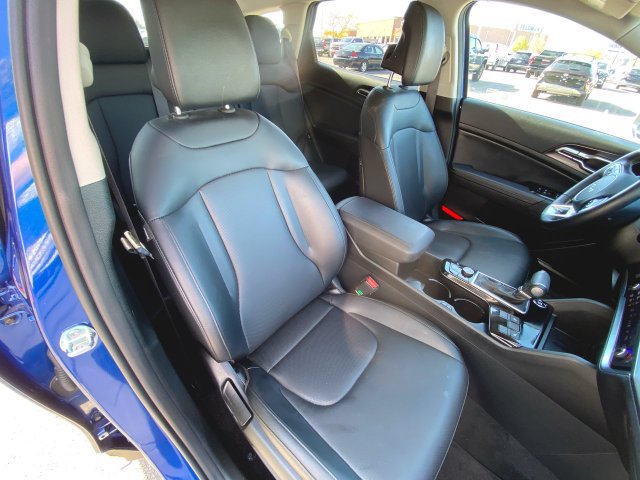 Used 2025 Kia Sportage EX AWD/4WD image 26