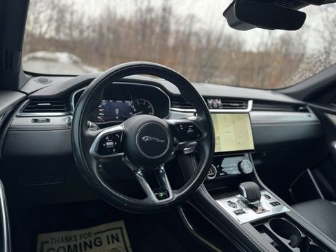 Certified 2021 Jaguar F-PACE R-Dynamic S image 22