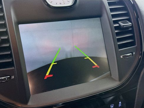 Used 2013 Chrysler 300 S RWD image 23