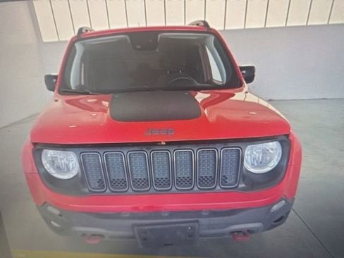 Used 2022 Jeep Renegade Trailhawk AWD/4WD image 2