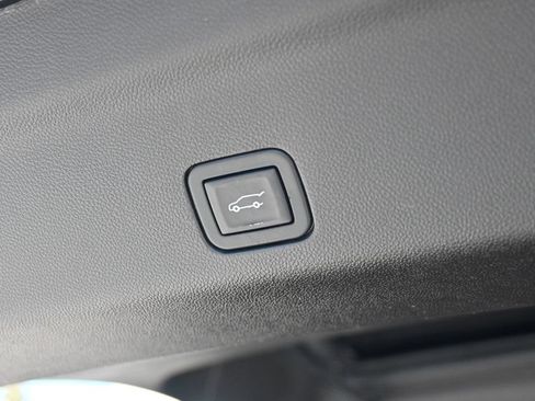 Used 2021 Chevrolet Tahoe Z71 AWD/4WD image 20