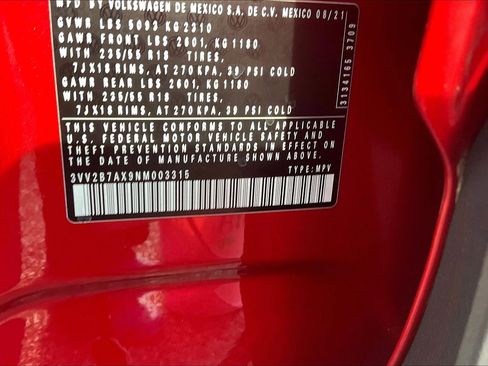 Used 2022 Volkswagen Tiguan SE w/ Panoramic Sunroof Package image 37