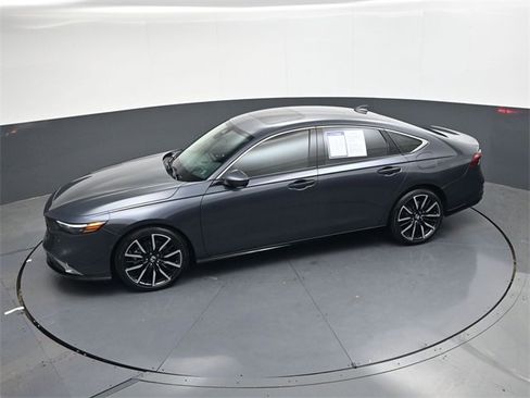 Used 2025 Honda Accord Touring image 28