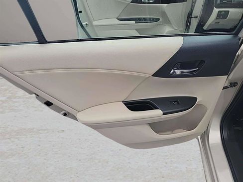 Used 2015 Honda Accord EX-L image 22