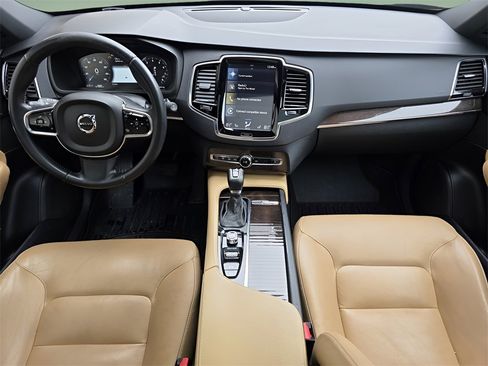Used 2016 Volvo XC90 T6 Momentum image 26