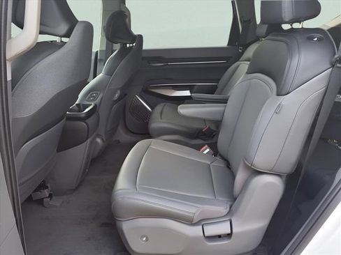 New 2026 Kia EV9 Light RWD image 25