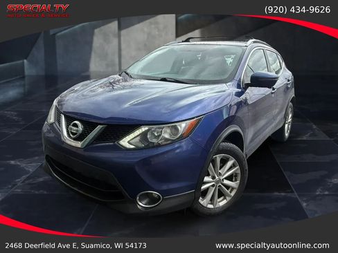 Used 2018 Nissan Rogue Sport SV w/ SV Technology Package AWD/4WD image 1