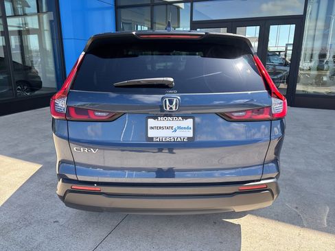 Used 2023 Honda CR-V EX image 6
