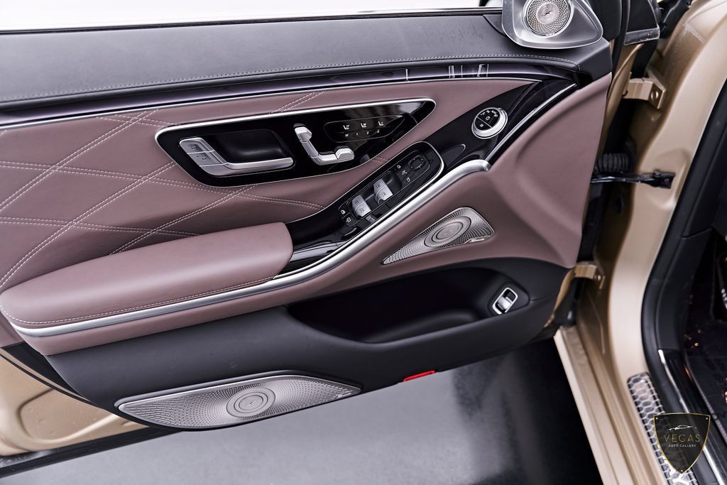 Used 2024 Mercedes-Benz Maybach S 680 4MATIC image 41