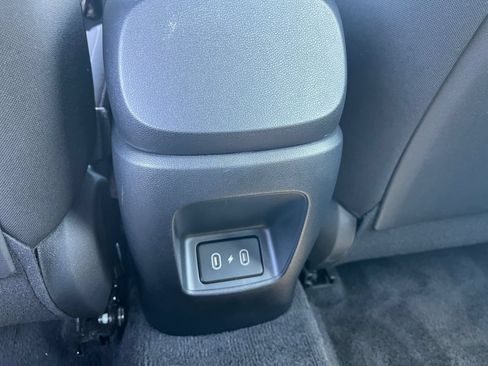 Used 2026 Hyundai Elantra Sport FWD image 23