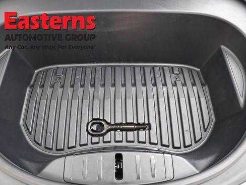 Used 2023 Tesla Model 3 Standard Range image 7