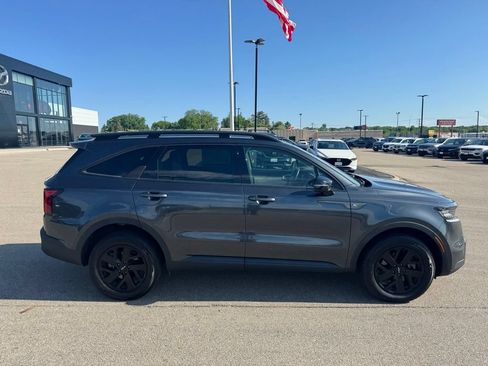 Used 2022 Kia Sorento S AWD/4WD image 33