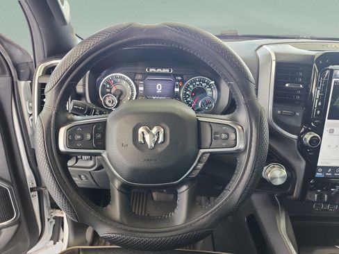 Used 2023 RAM 1500 Laramie AWD/4WD image 10