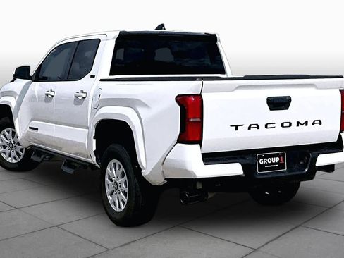 Used 2025 Toyota Tacoma SR5 RWD image 12