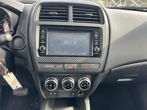 Used 2024 Mitsubishi Outlander Sport ES image 11