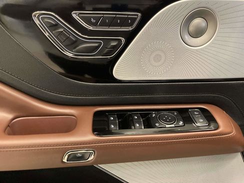 Used 2025 Lincoln Aviator Reserve w/ Equipment Group 201A image 21