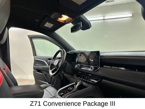 Used 2023 Chevrolet Colorado Z71 w/ Z71 Convenience Package 2 AWD/4WD image 22