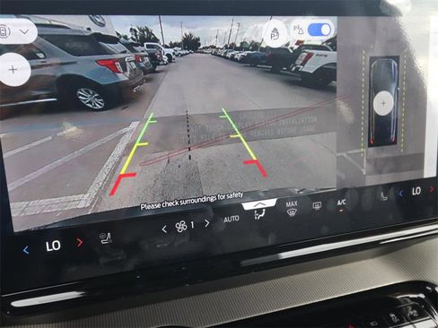 New 2025 Ford Expedition Max Active image 8