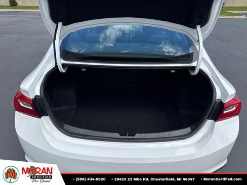 Used 2023 Chevrolet Malibu LT FWD image 26