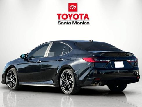 New 2026 Toyota Camry Hybrid FWD image 5