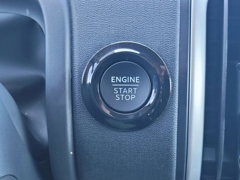 Used 2025 Ford Expedition Active image 25