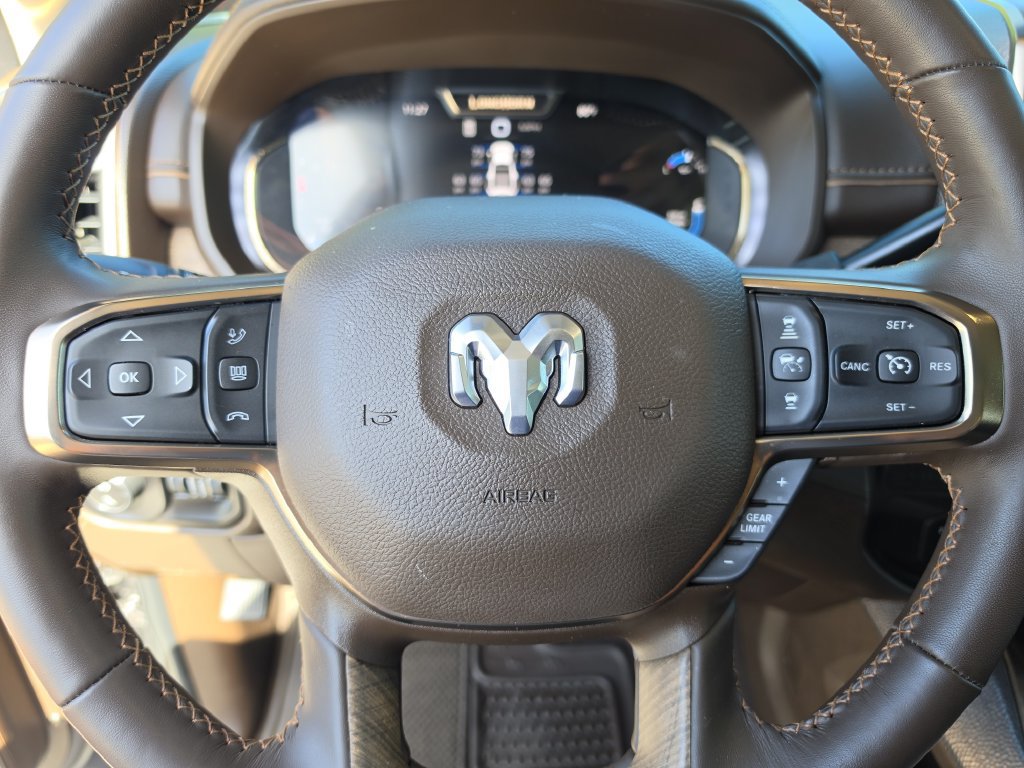 Used 2026 RAM 3500 Longhorn AWD/4WD image 32