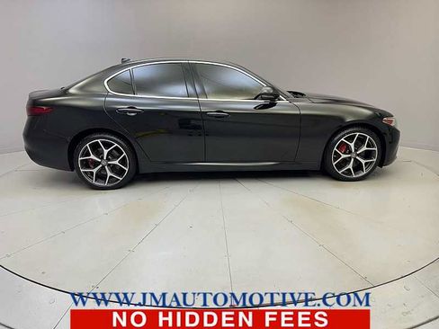 Used 2020 Alfa Romeo Giulia Ti w/ Active Blind Spot Package AWD/4WD image 6