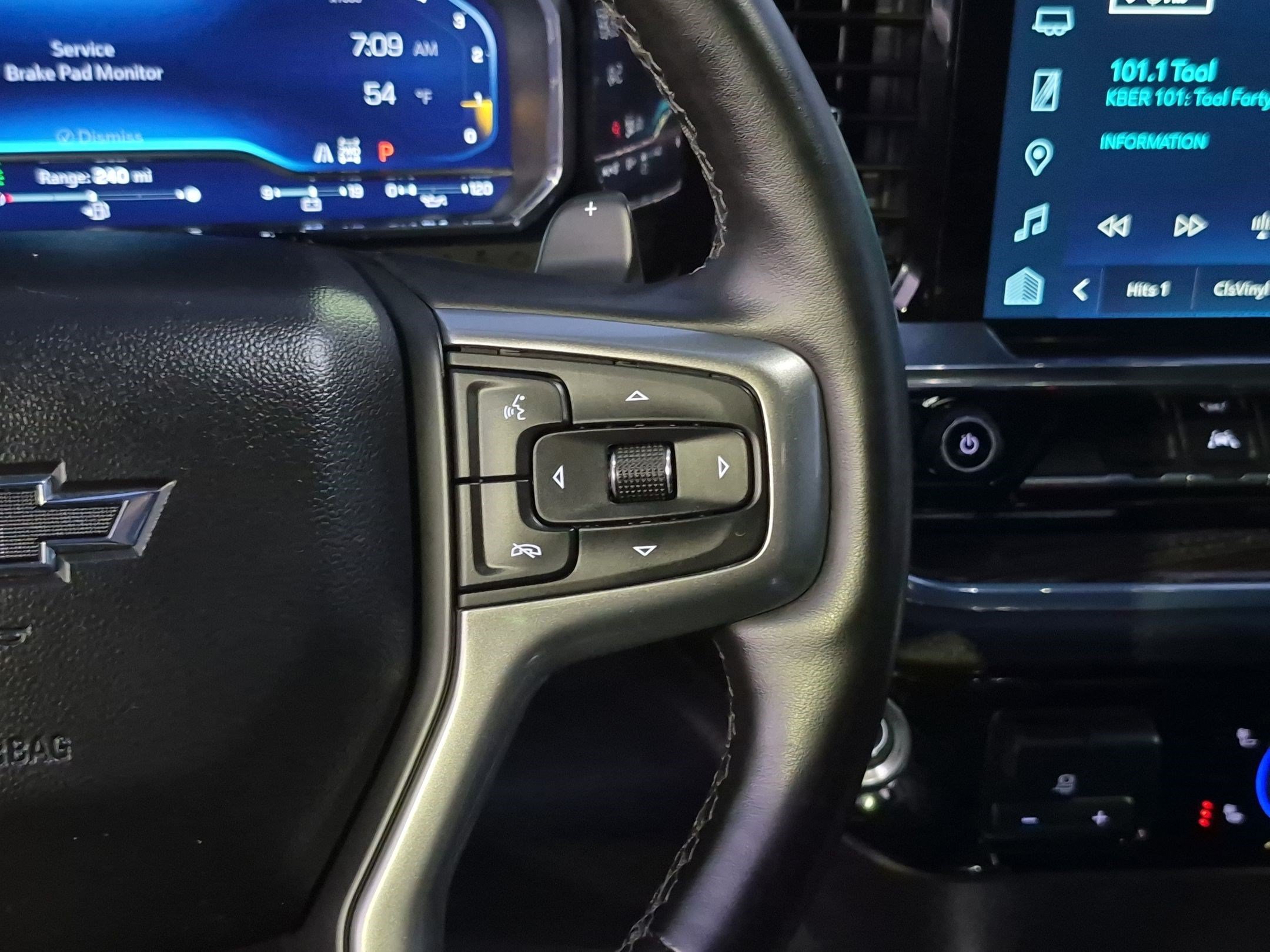 Used 2024 Chevrolet Silverado 1500 RST w/ Convenience Package II AWD/4WD image 21