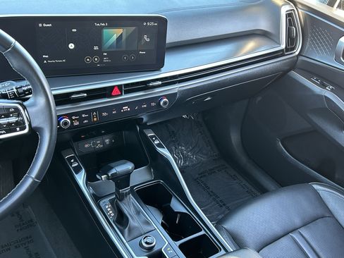 Certified 2024 Kia Sorento S image 15