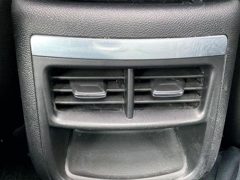 Used 2016 Chevrolet Impala LT w/ Convenience Package image 12