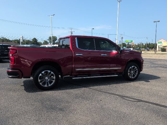 Used 2024 Chevrolet Silverado 1500 High Country w/ Technology Package AWD/4WD image 10