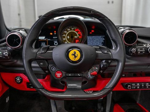 Certified 2022 Ferrari F8 Tributo image 20