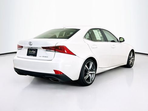 Used 2017 Lexus IS 300 AWD image 9